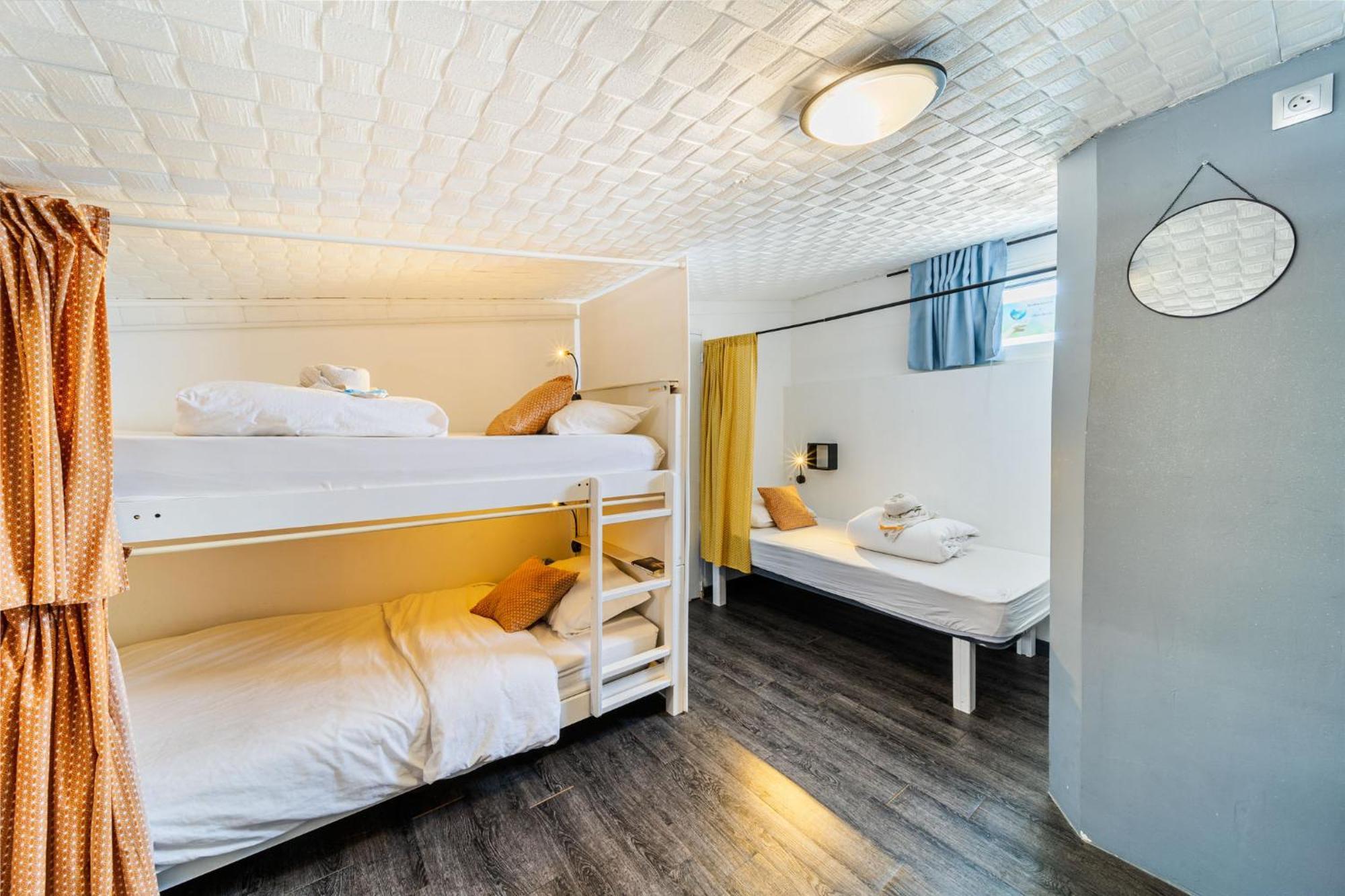 Les Baroudeurs Hostel Saint Pierre Zewnętrze zdjęcie