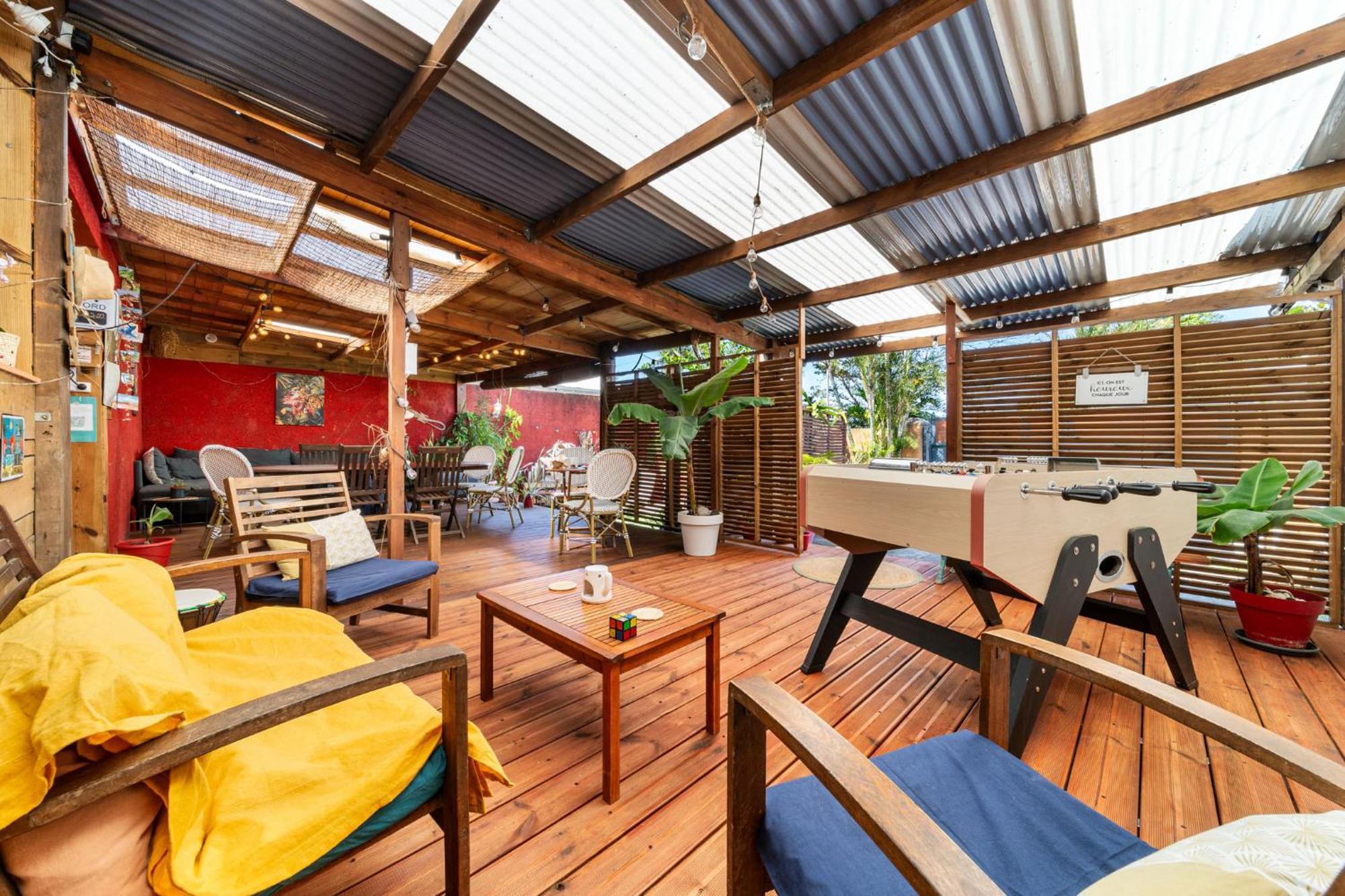 Les Baroudeurs Hostel Saint Pierre Zewnętrze zdjęcie